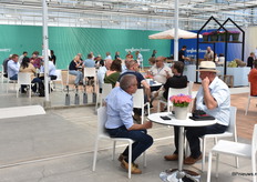 Natuurlijk was er bij Syngenta de mogelijk om te genieten van een lekker broodje en een drankje.